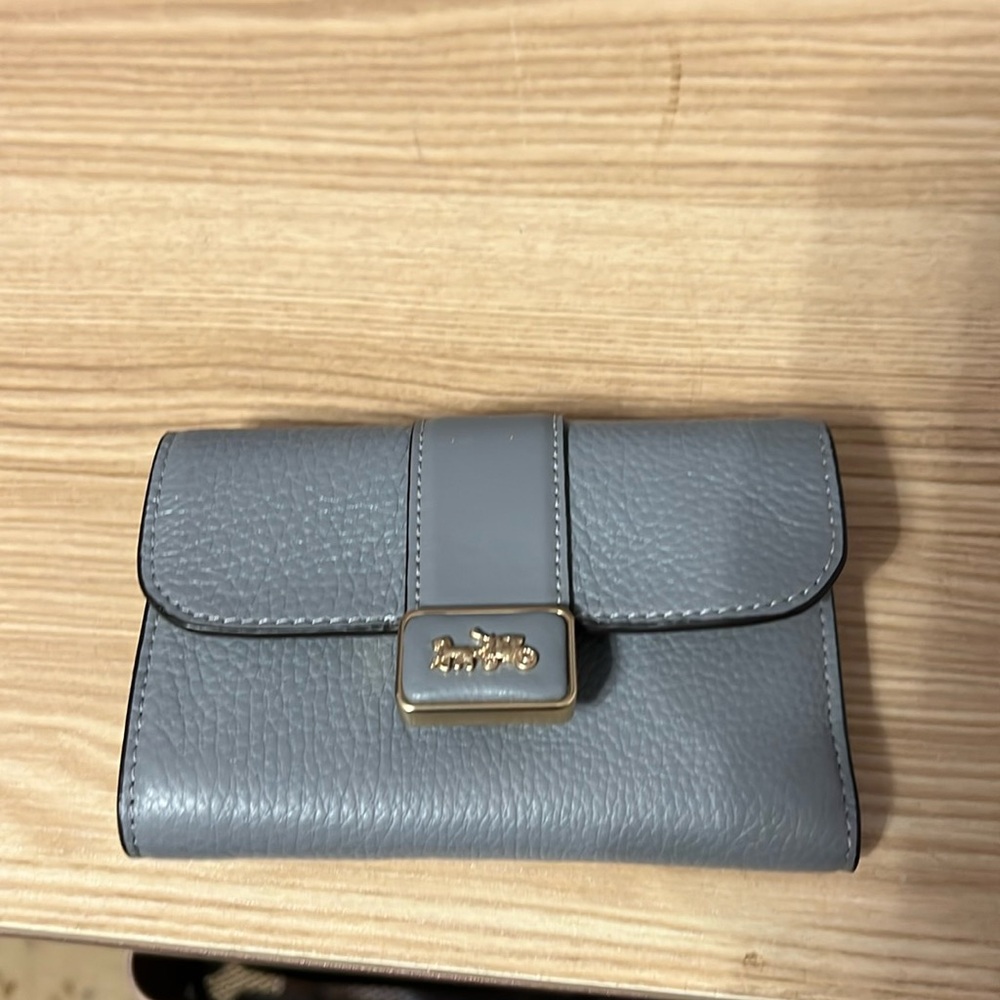 New without tags coach wallet